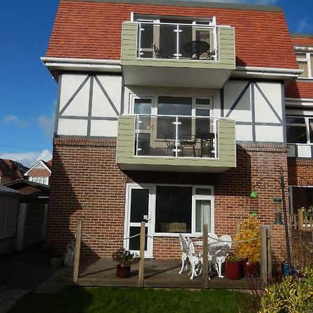 Gables Court Holiday Apartments Swanage Extérieur photo